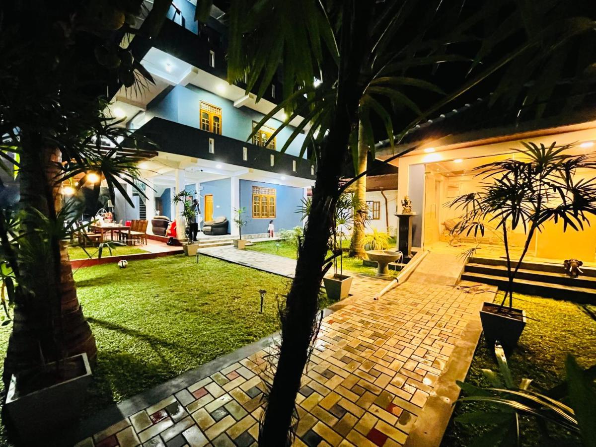 Hybrid Hotel