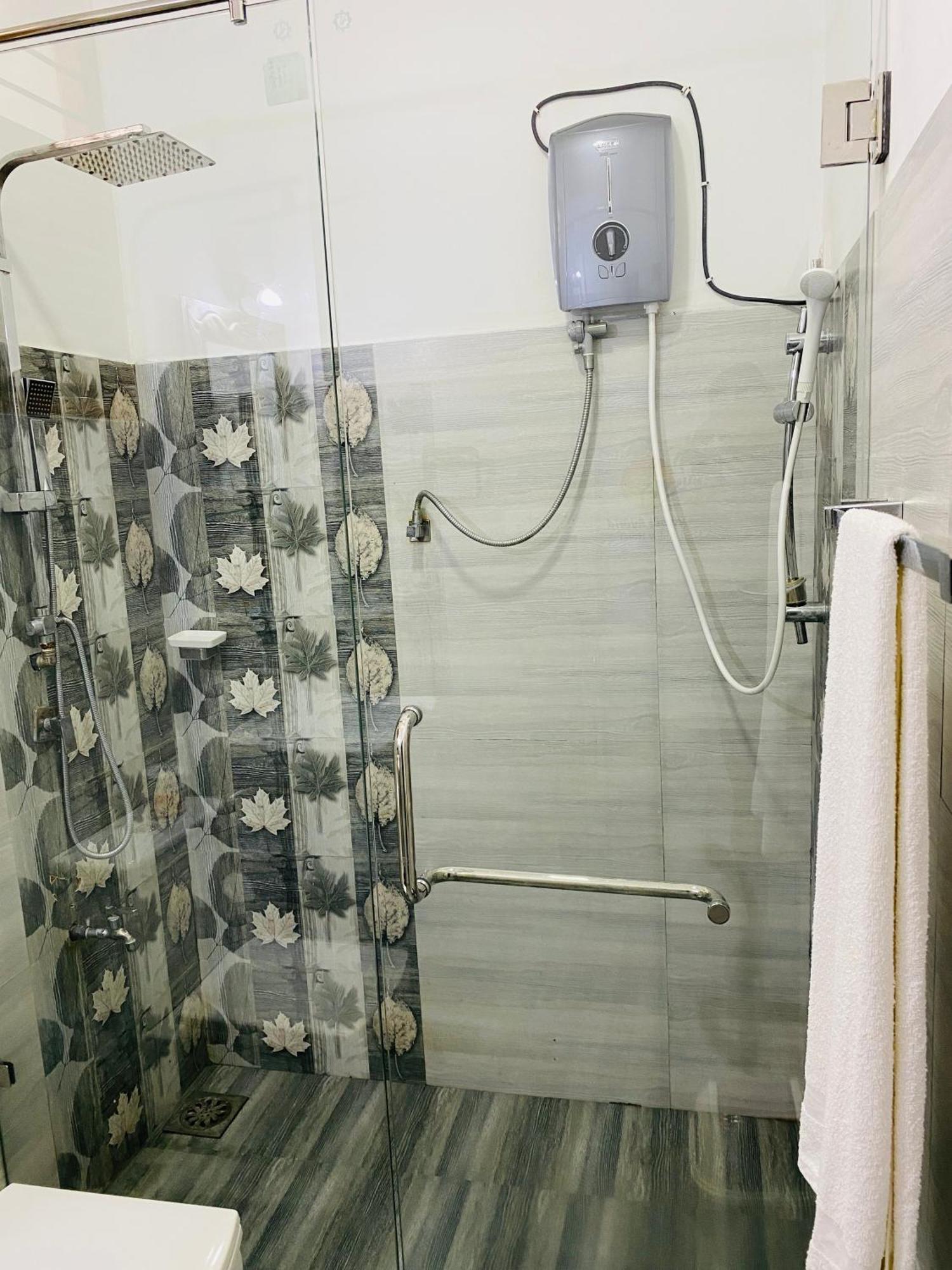 Hotel Hybrid