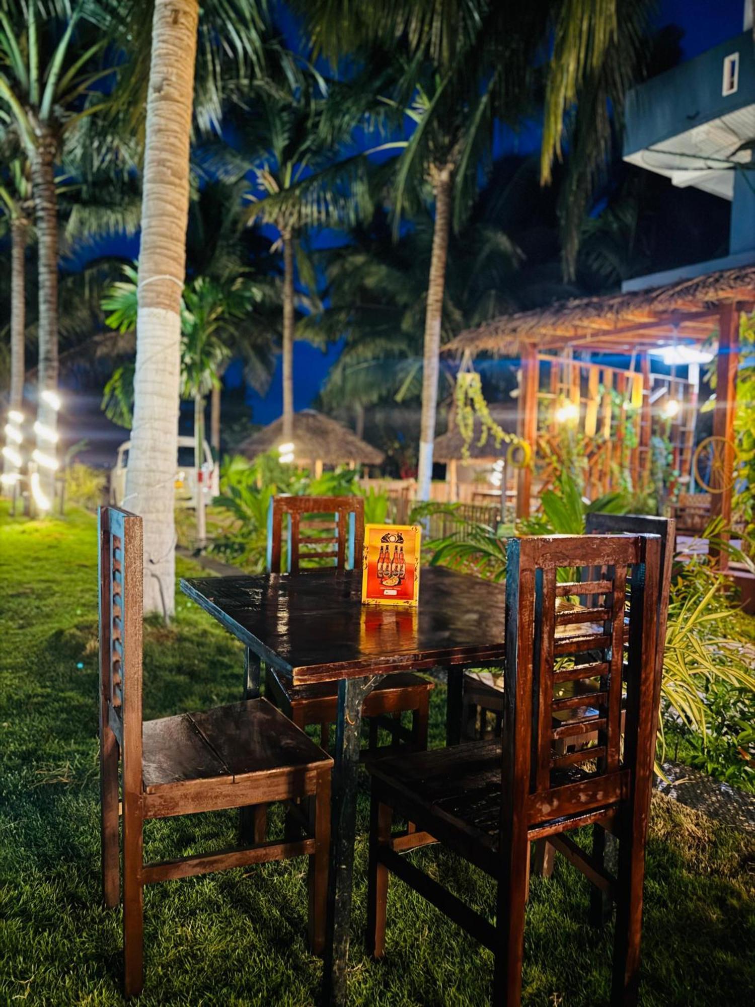 Hybrid Hotel Nilaveli